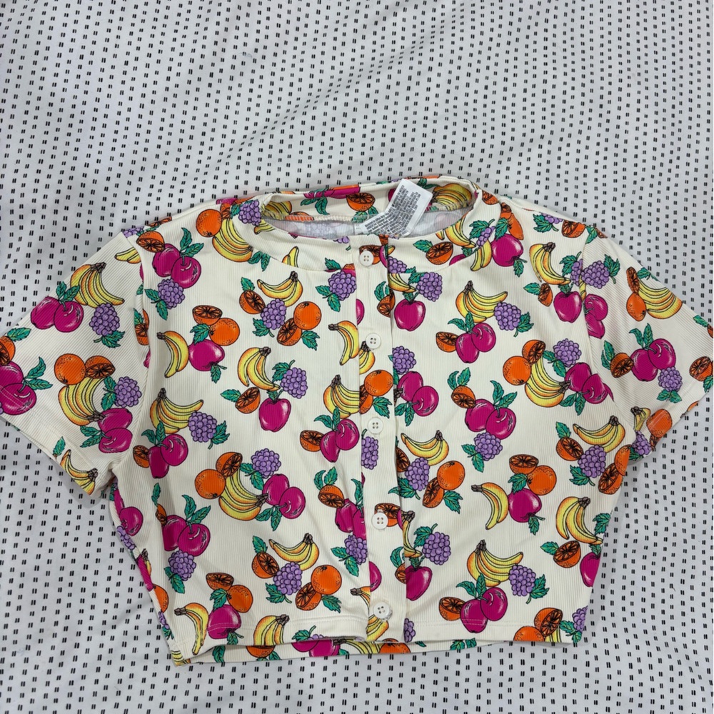 Forever 21 fruit cropped tee size medium